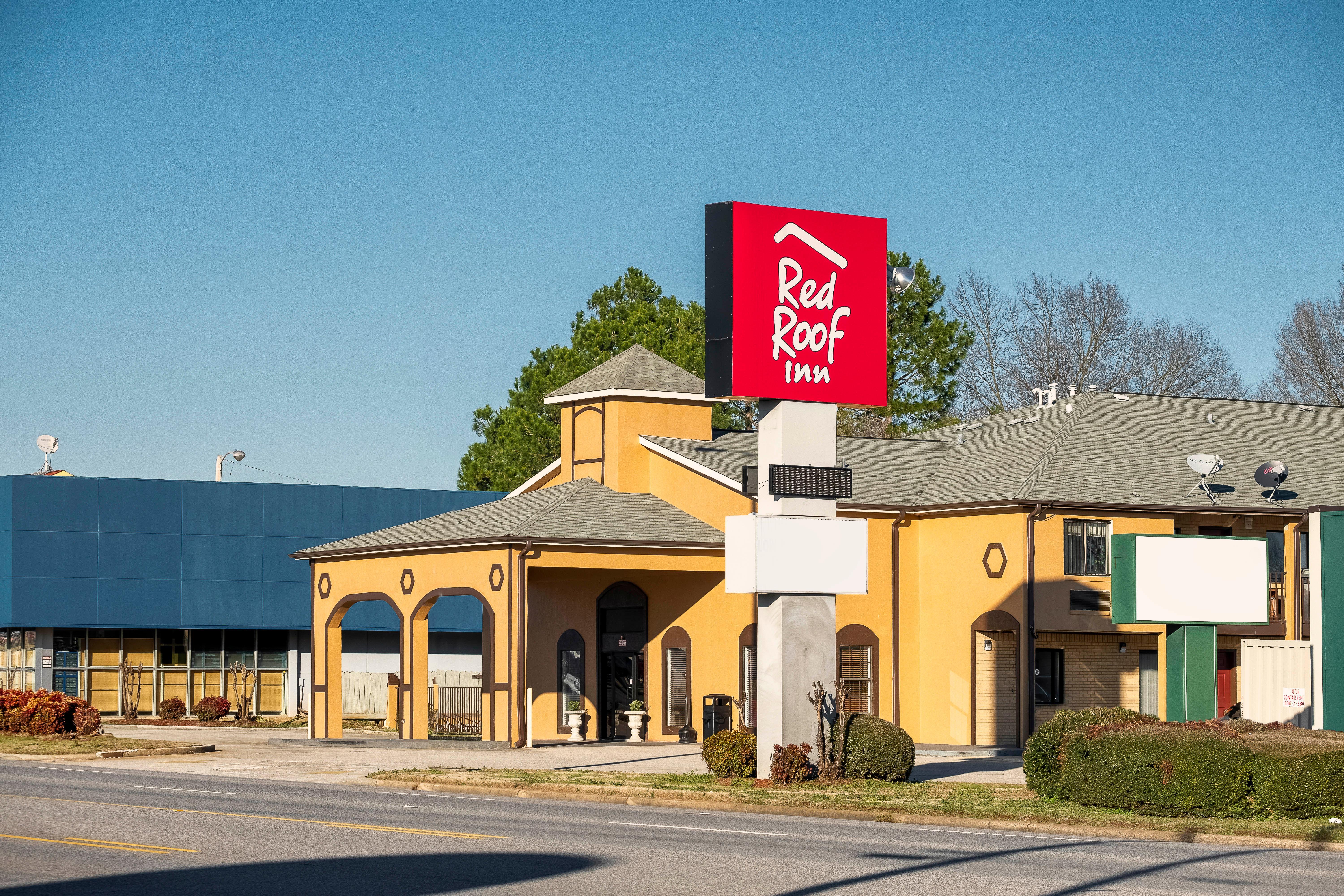 Red Roof Inn Маскл Шолс Экстерьер фото