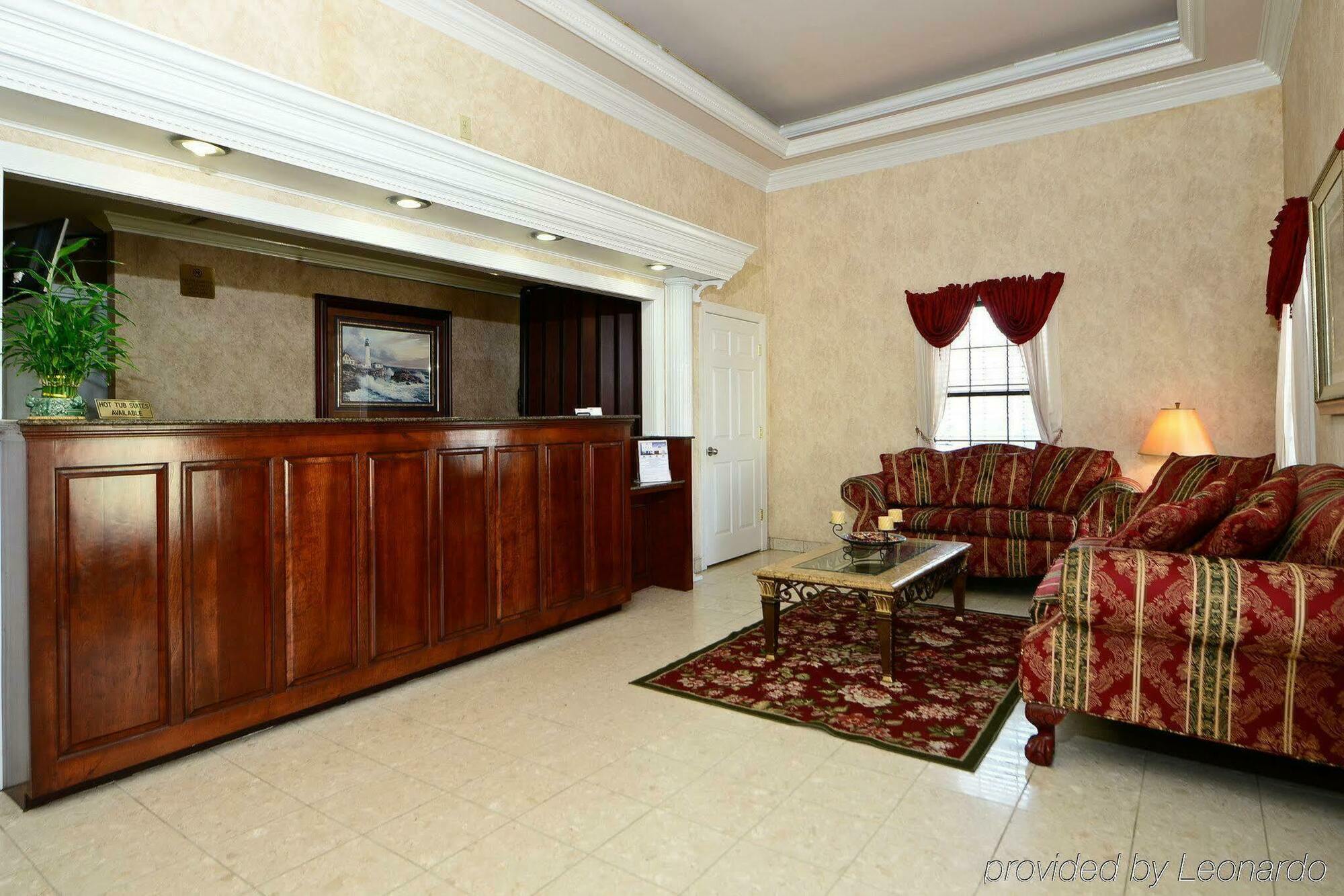 Red Roof Inn Маскл Шолс Экстерьер фото